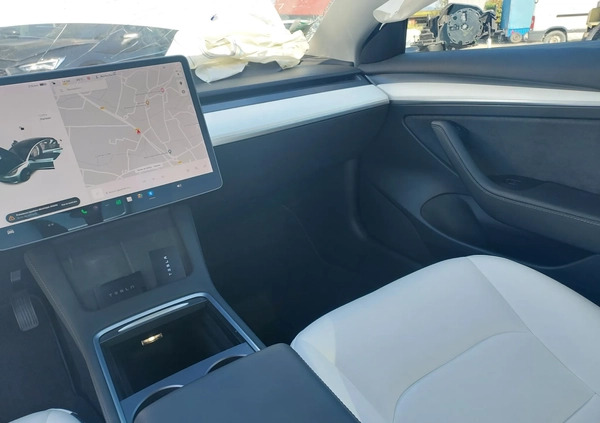Tesla Model 3 cena 57900 przebieg: 20000, rok produkcji 2021 z Tykocin małe 497